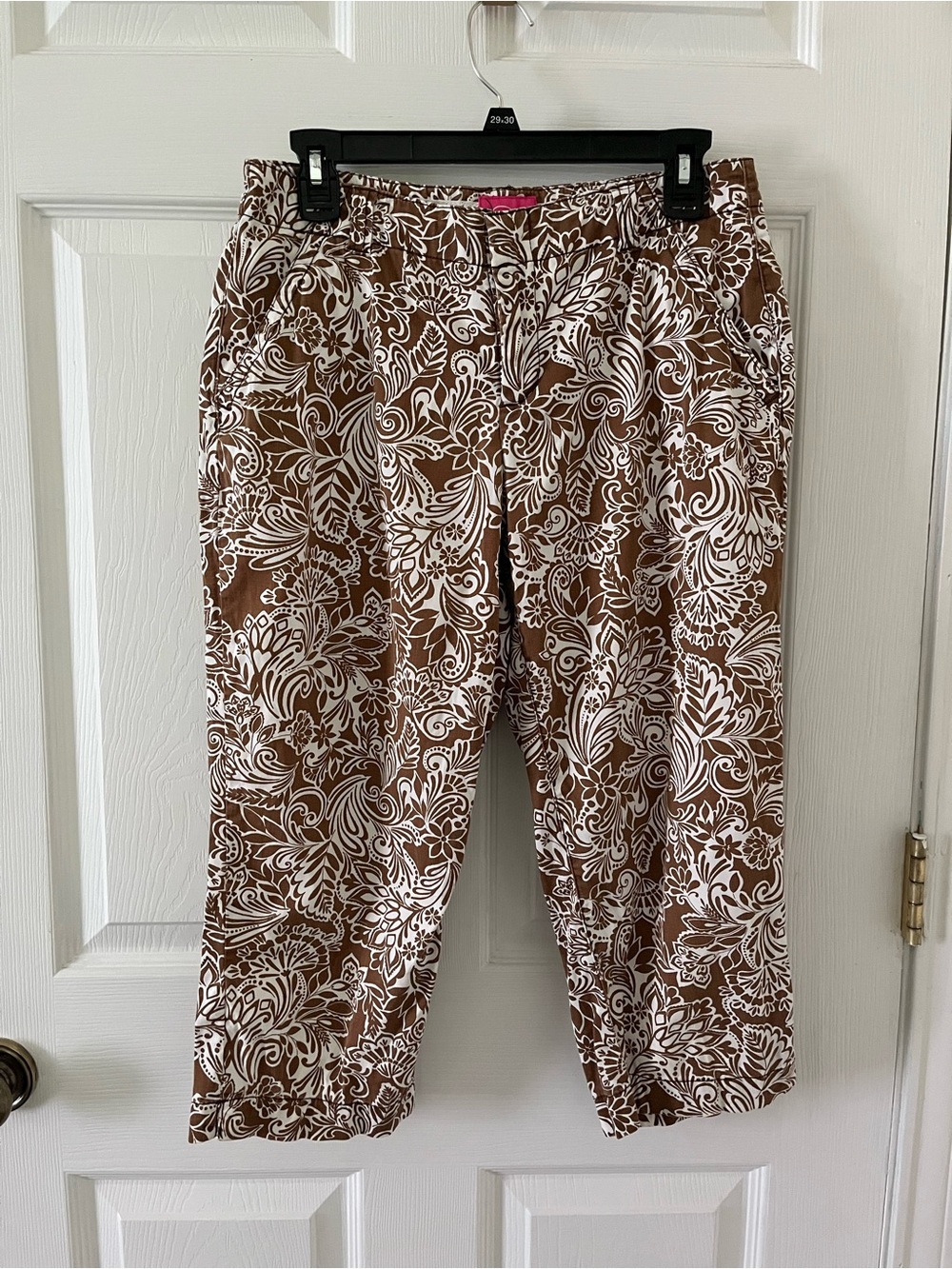 Cappagallo Brown & White Floral Print Capris